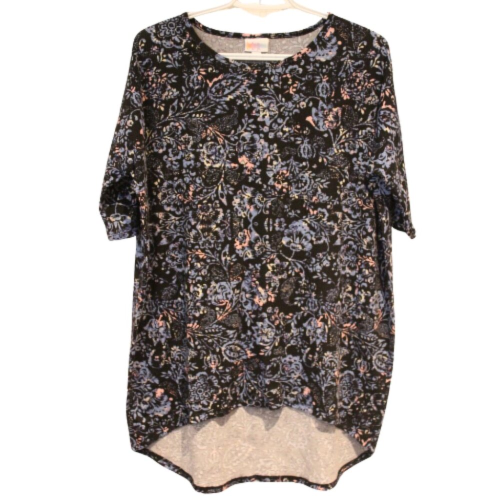 2/$30 🏷 Lularoe Black with Paisley Floral Irma Size XS